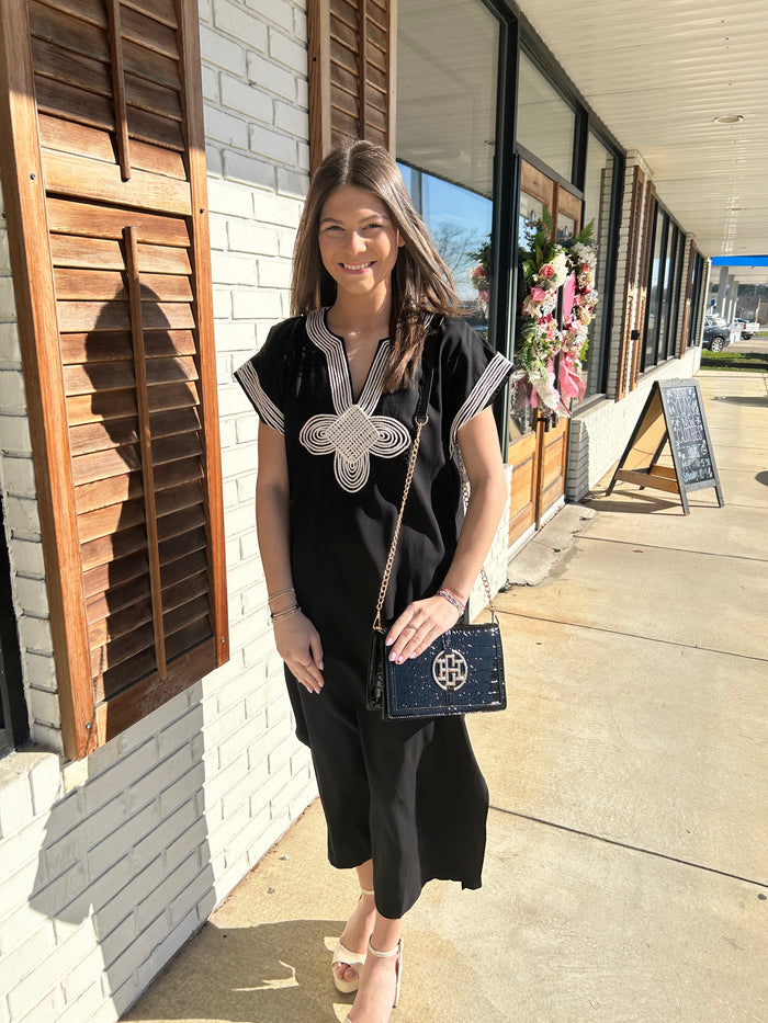 Long Dress w/ white Contrast Detail