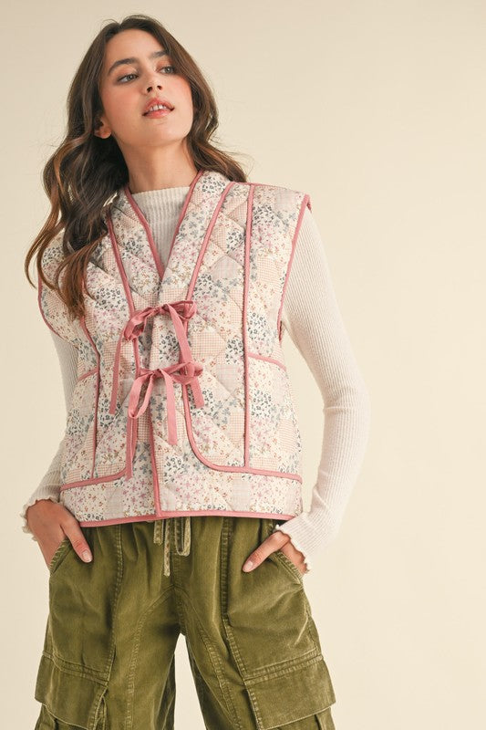 PATCHWORK QUILTED VEST WITH CONTRAST BINDING