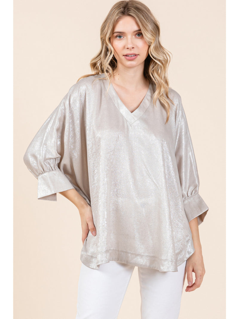 Metallic top with a V-neck