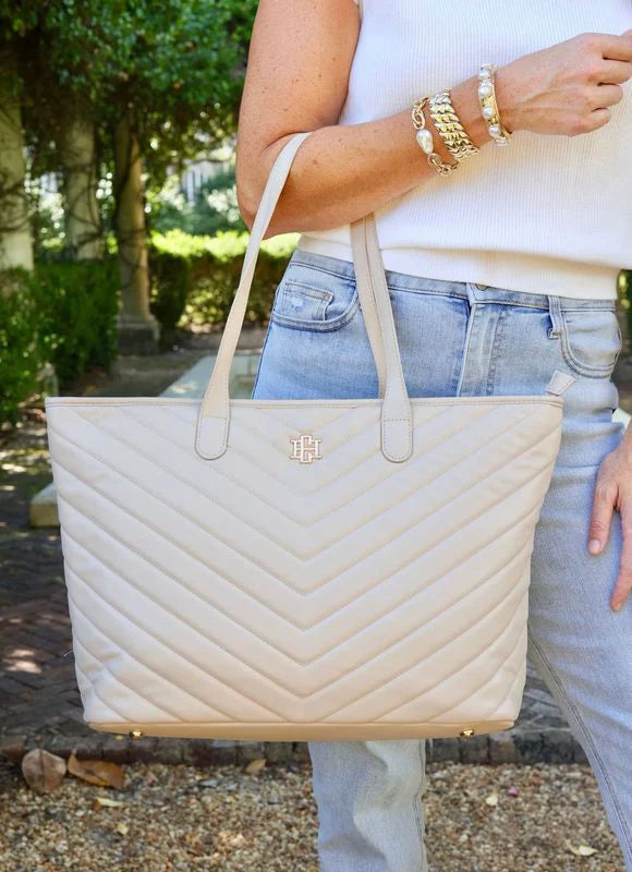 Caroline Hill James Tote Nude  V Quilted