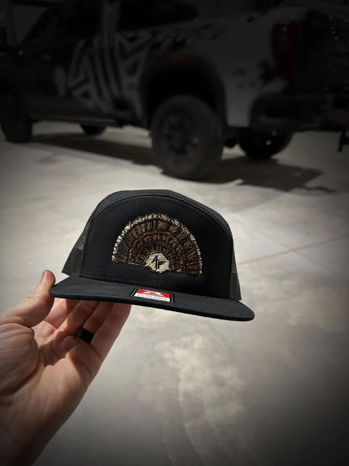American Fetcher - 18 Feathers - 7 Panel All Black