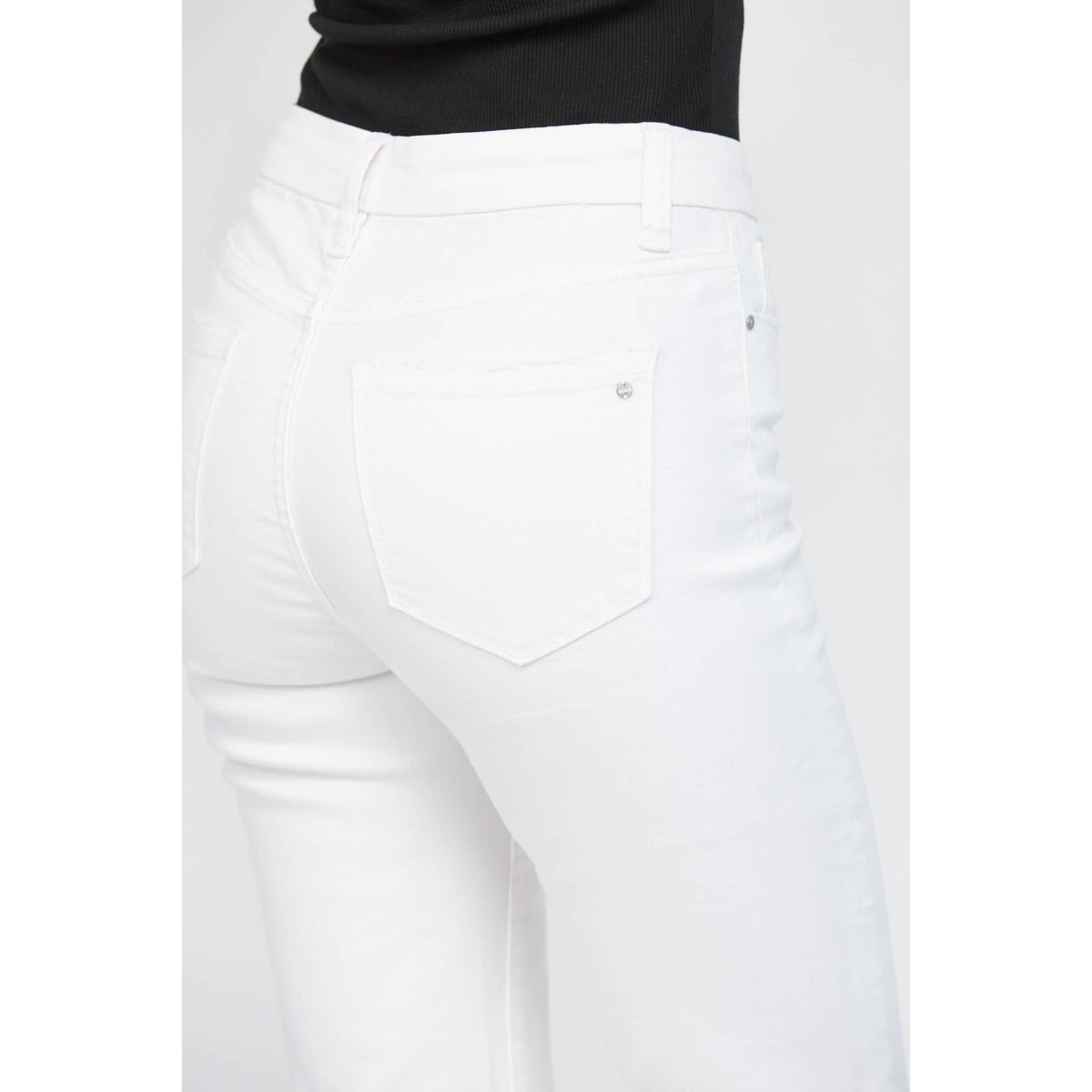 MID-RISE ANKLE STRAIGHT