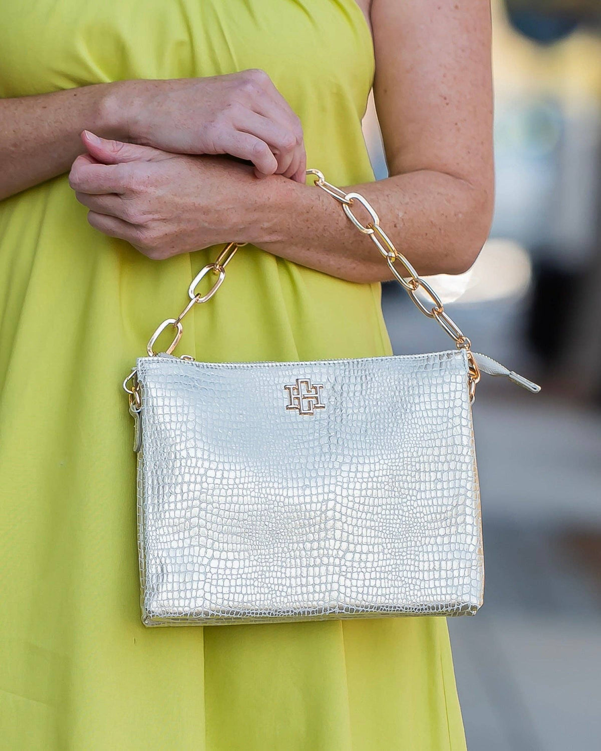 Caroline Hill Ariana Crossbody Gold EC