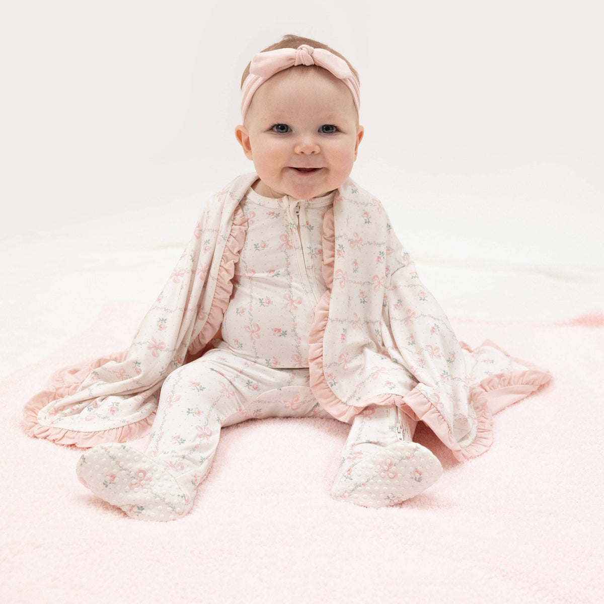 Dainty Buds and Bows - 2 Way Ruffle Back Zipper Footie