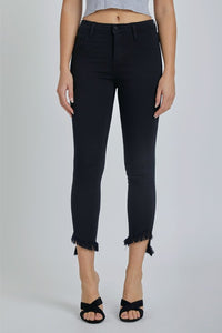 Mid Rise Black Crop Skinny w. Fray Hem